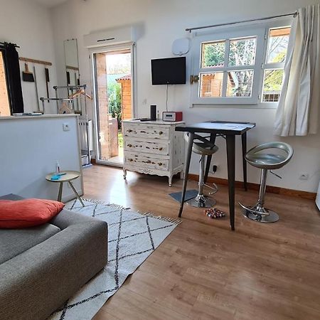 Charmant Logement Avec Parking Διαμέρισμα Orvault Εξωτερικό φωτογραφία